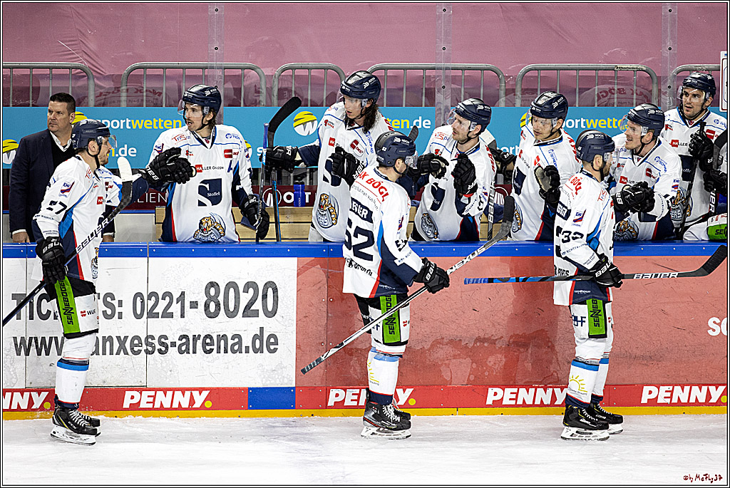 PENNY DEL;  Koelner Haie - Straubing Tigers; Koeln, 14.04.2021